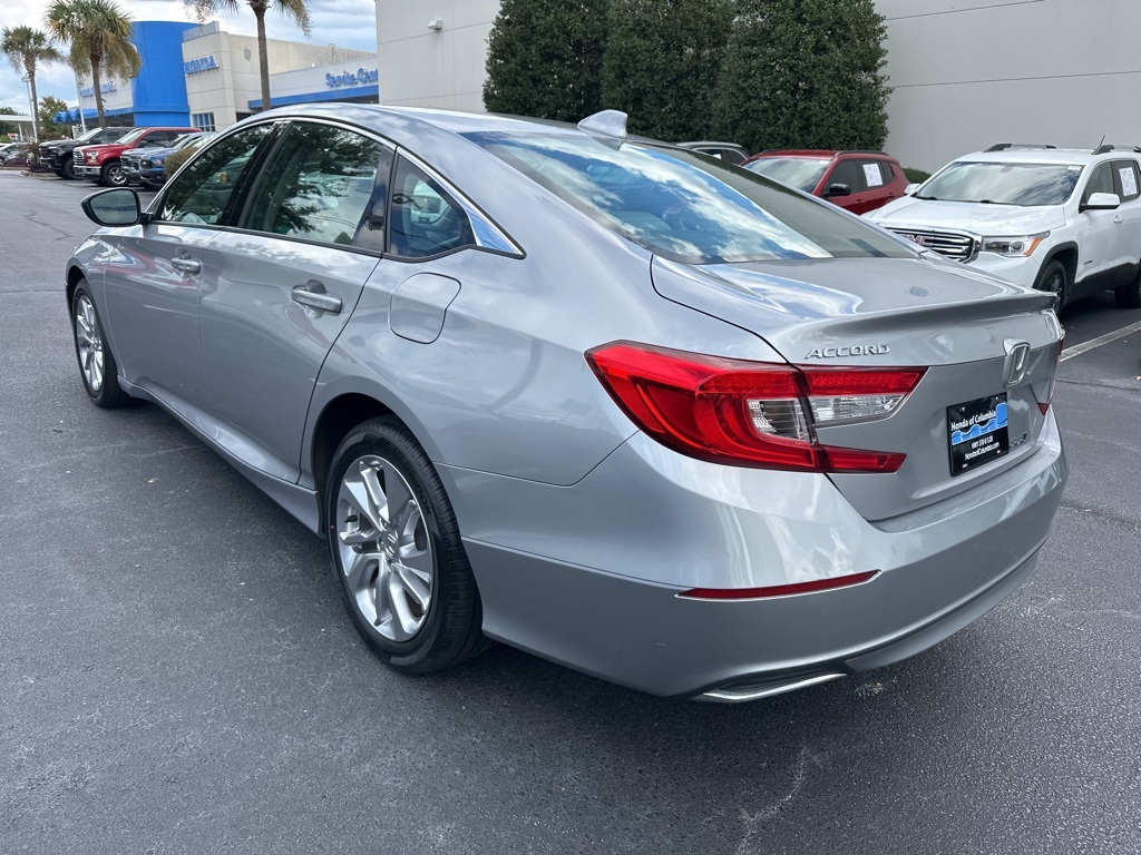 2018 Honda Accord LX photo 5