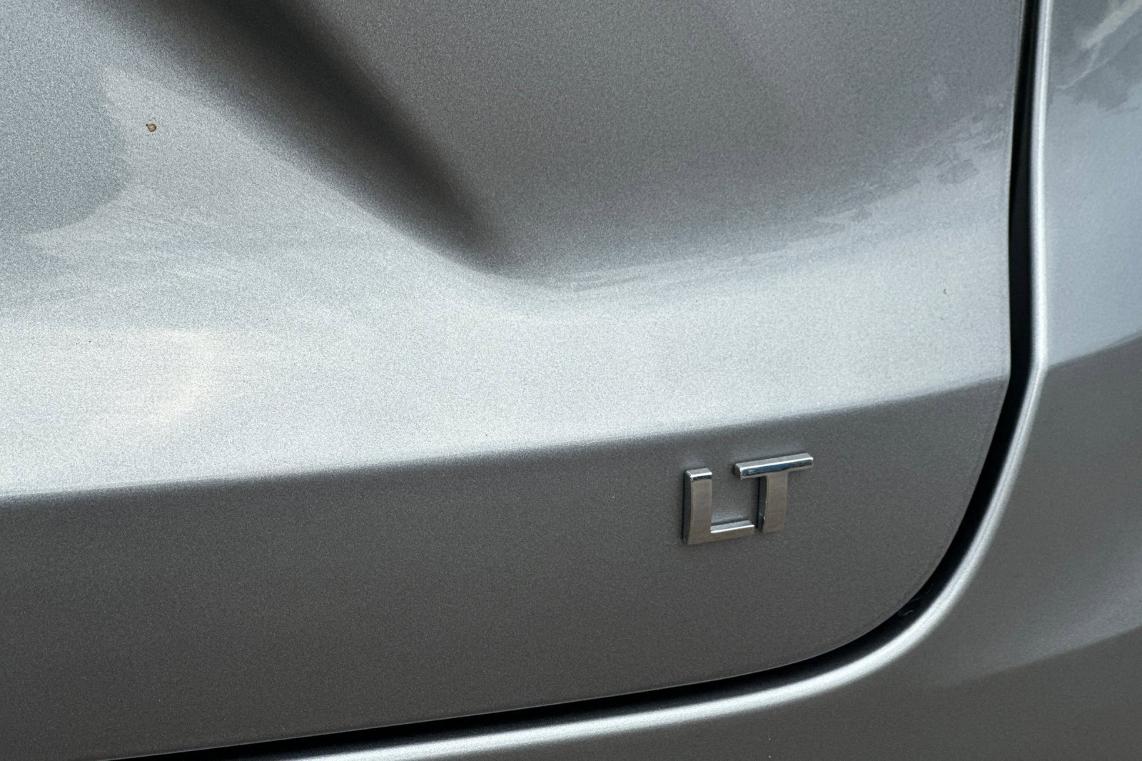 2025 Chevrolet Trax LT photo 26
