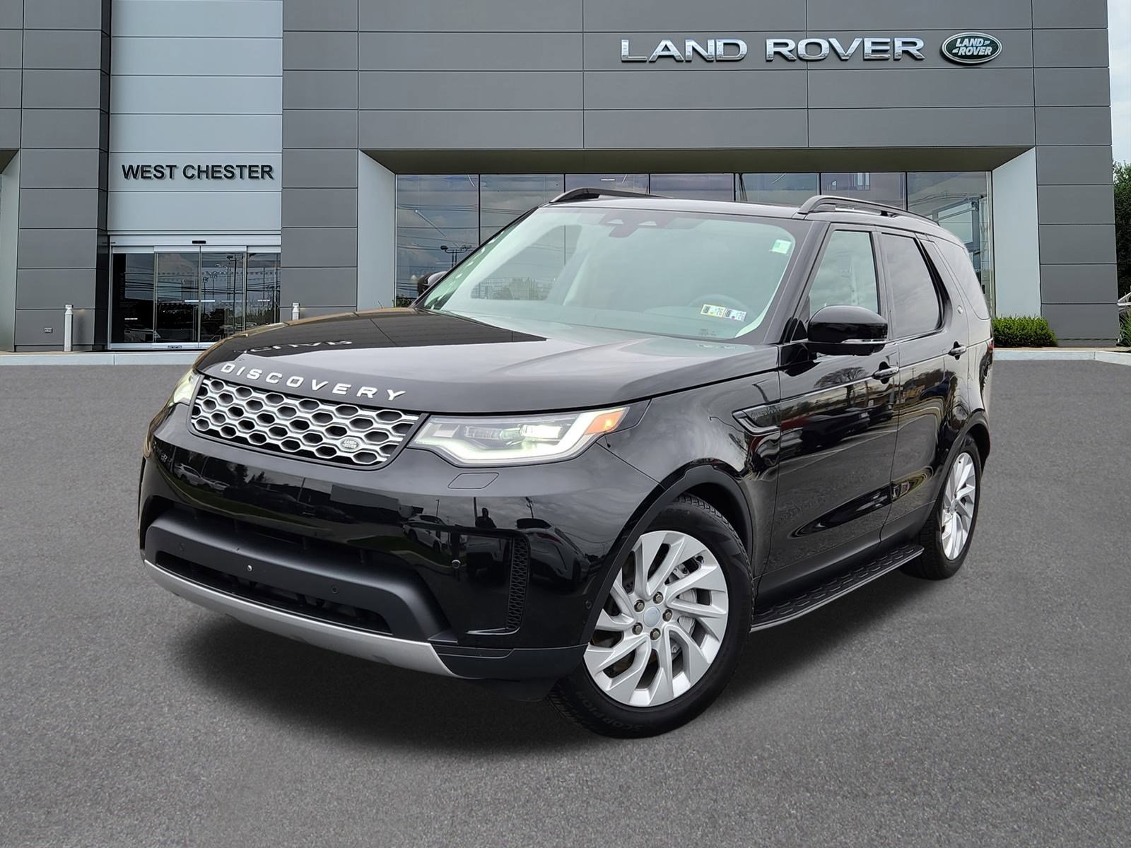 2024 Land Rover Discovery S's photo