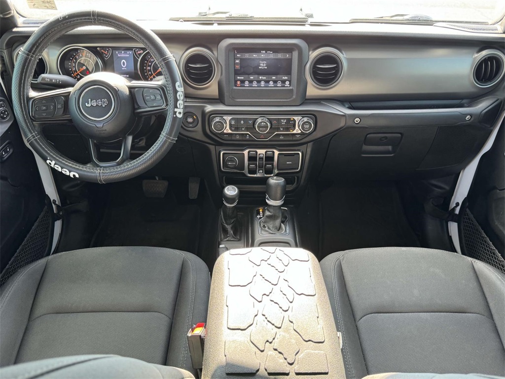 2022 Jeep Gladiator Willys photo 17