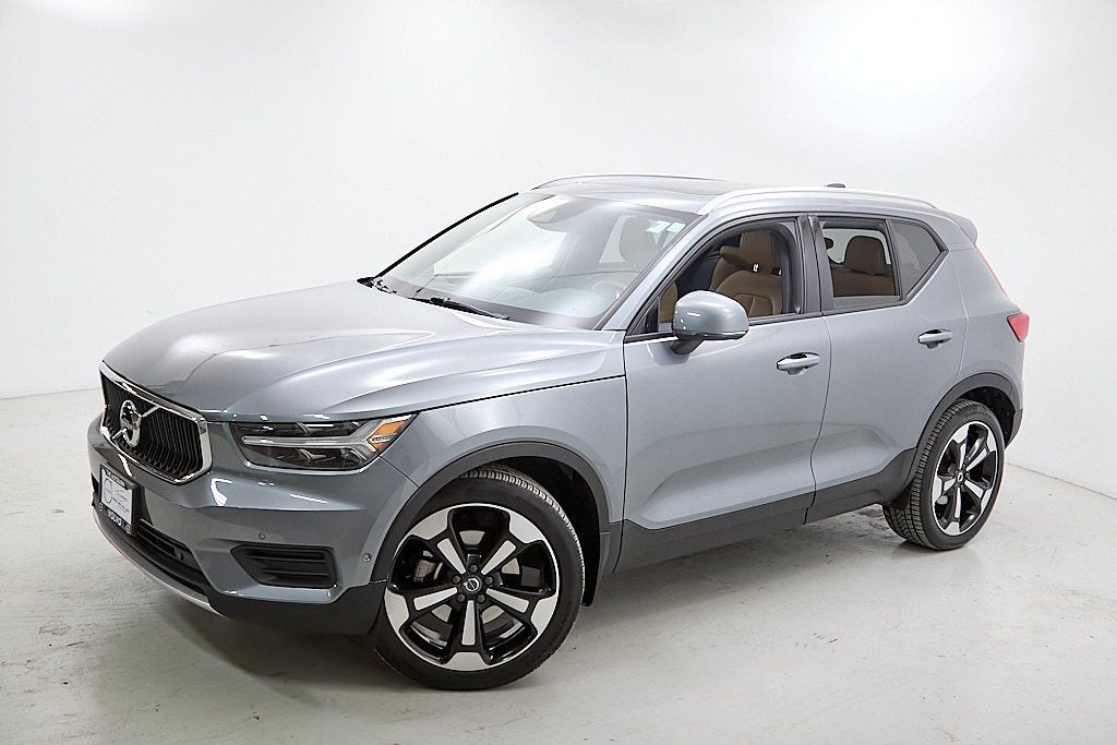 2019 VOLVO XC40 - Image 2