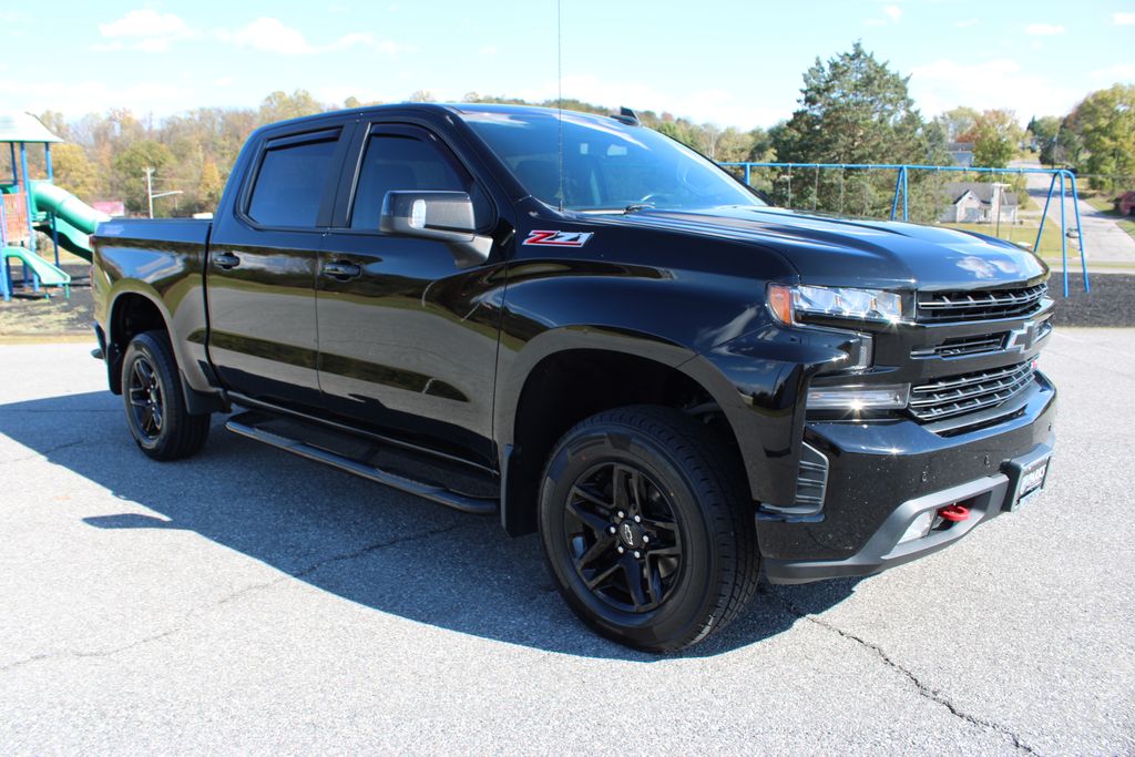 2022 Chevrolet Silverado 1500 LT Trail Boss photo 2
