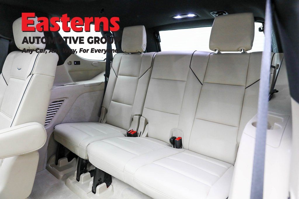 2023 Cadillac Escalade Premium Luxury photo 25