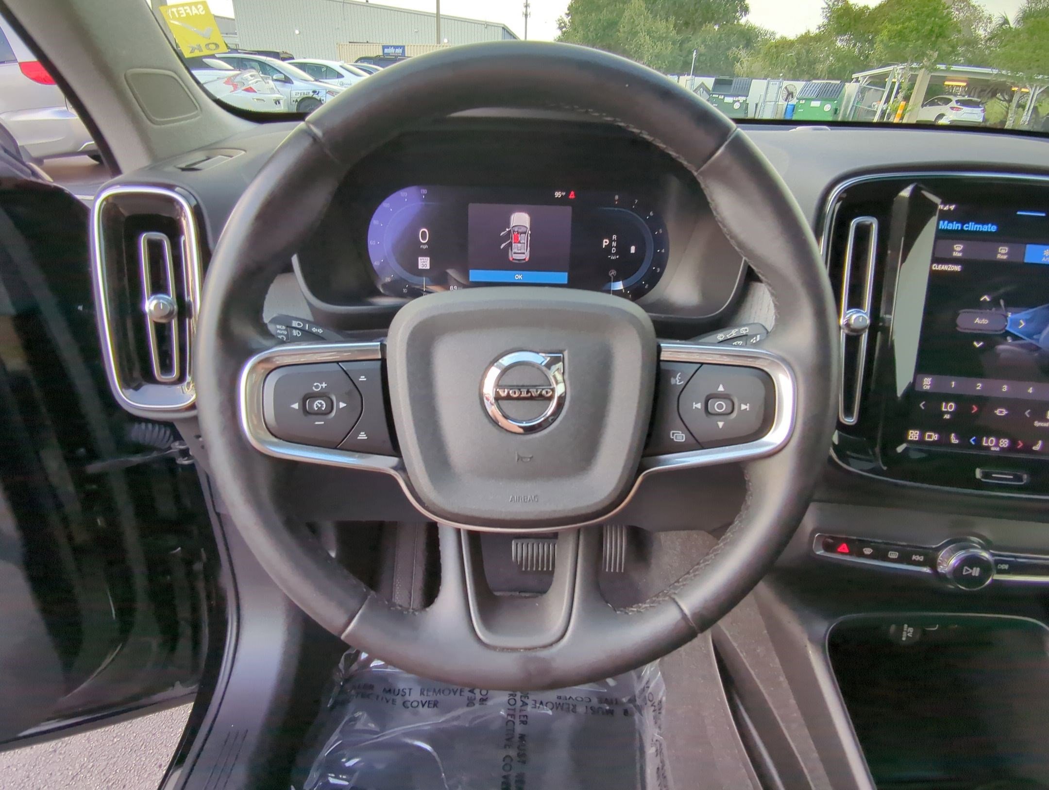 2024 Volvo XC40 Core photo 15