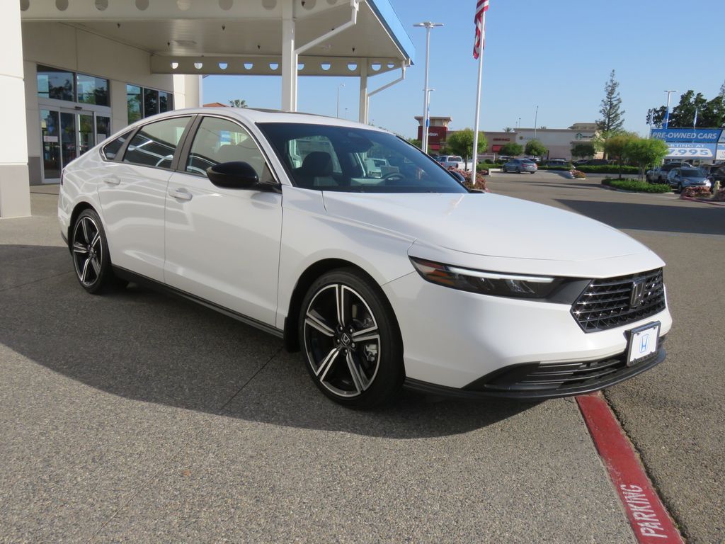 2025 Honda Accord Hybrid Sport photo 3