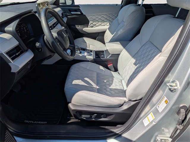 2023 Mitsubishi Outlander SEL photo 11