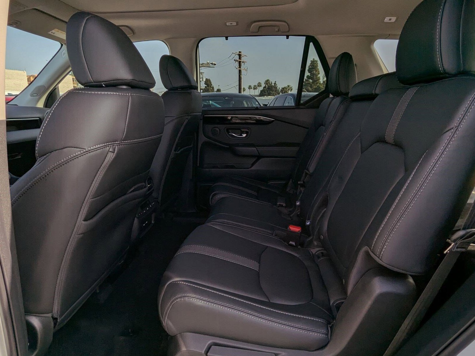 2025 Honda Pilot Touring photo 11