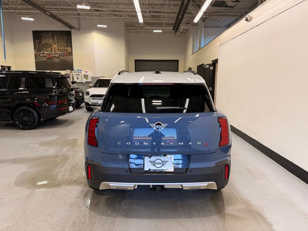 2026 Mini Countryman S ALL4 Iconic photo 4