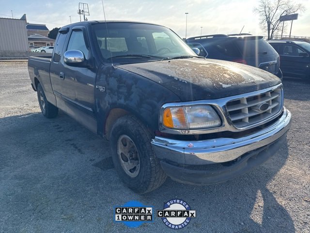 2001 Ford F-150 XL's photo