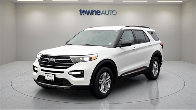 2022 Ford Explorer XLT's photo