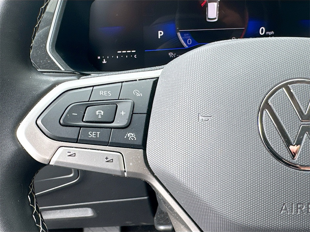 2024 Volkswagen Tiguan SE Wolfsburg Edition photo 11