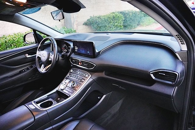 Used 2023 Black Hyundai XRT image 9