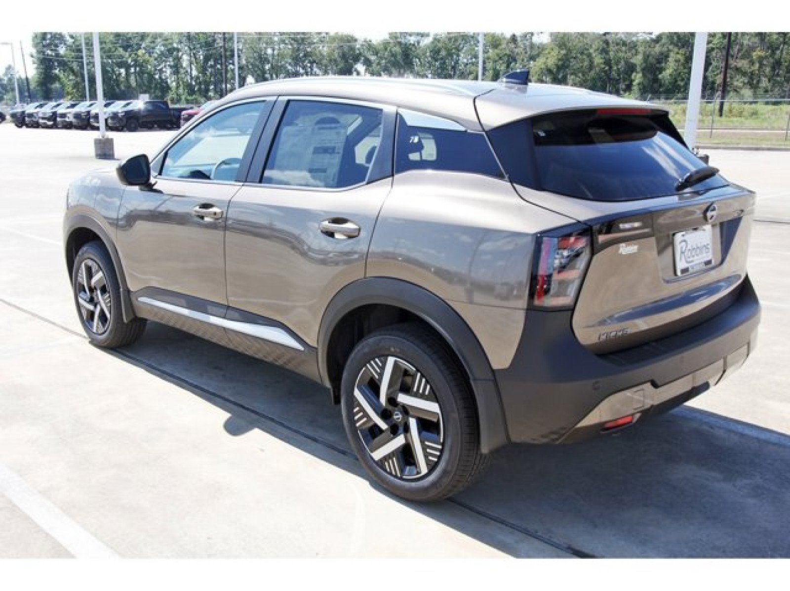 2026 Nissan Kicks SV photo 3