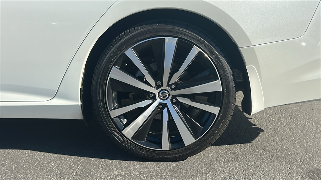 2020 Nissan Altima 2.5 SR photo 6