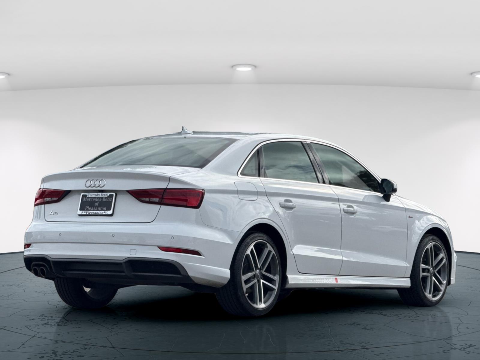 2018 Audi A3 2.0T Premium Plus photo 6
