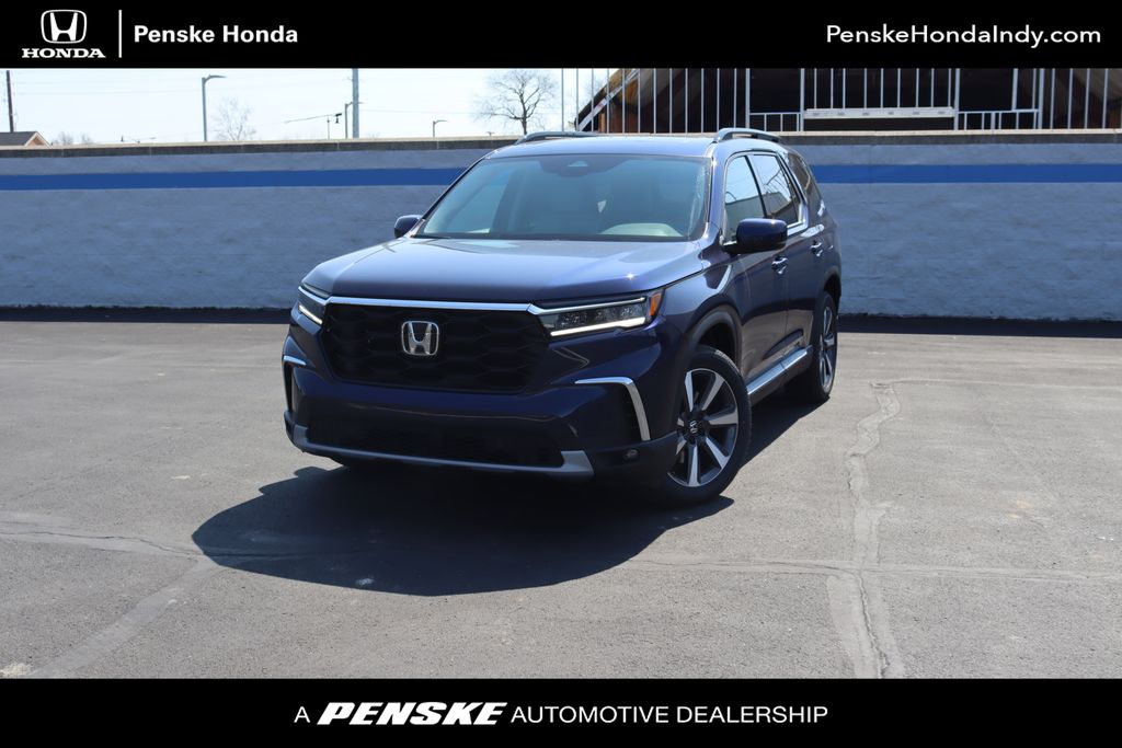 2025 Honda Pilot Touring's photo
