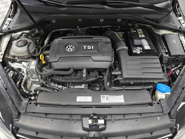 2018 Volkswagen Golf TSI SE photo 7