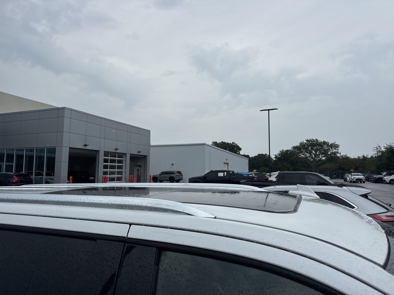 2022 Chevrolet Suburban High Country photo 3