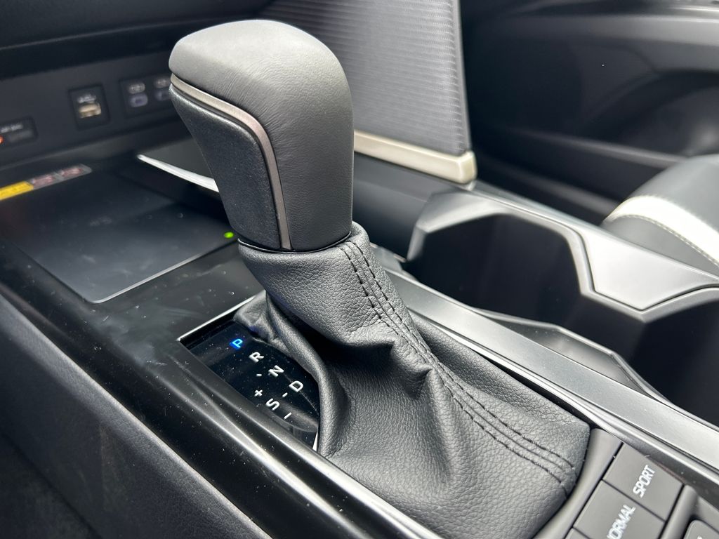 2026 Toyota Camry SE photo 22