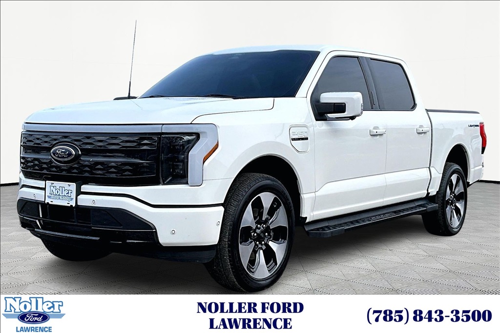 2022 Ford F-150 Lightning Platinum's photo