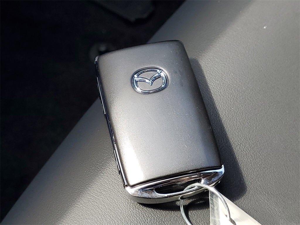 2025 Mazda CX-30 2.5 S Preferred photo 25