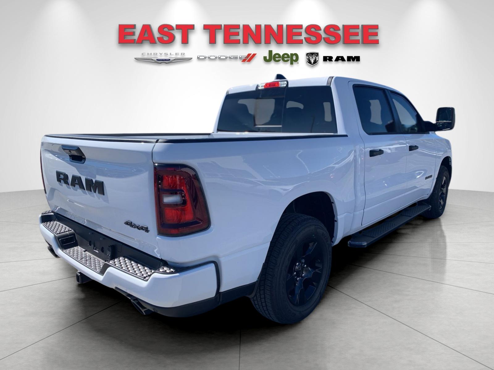 2025 Ram 1500 Tradesman photo 2