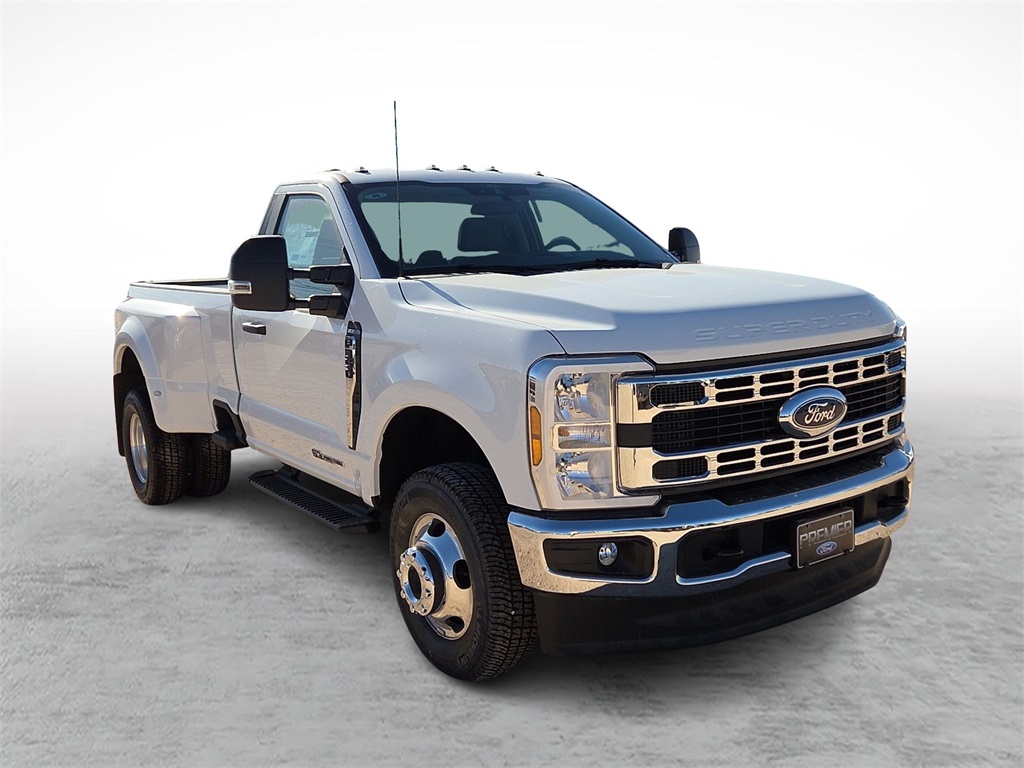 2026 Ford F-350 Super Duty XLT's photo