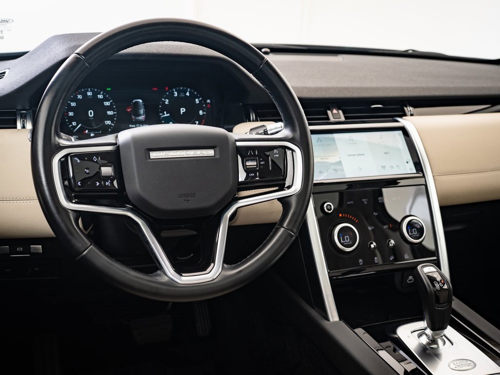 2022 Land Rover Discovery Sport SE photo 4