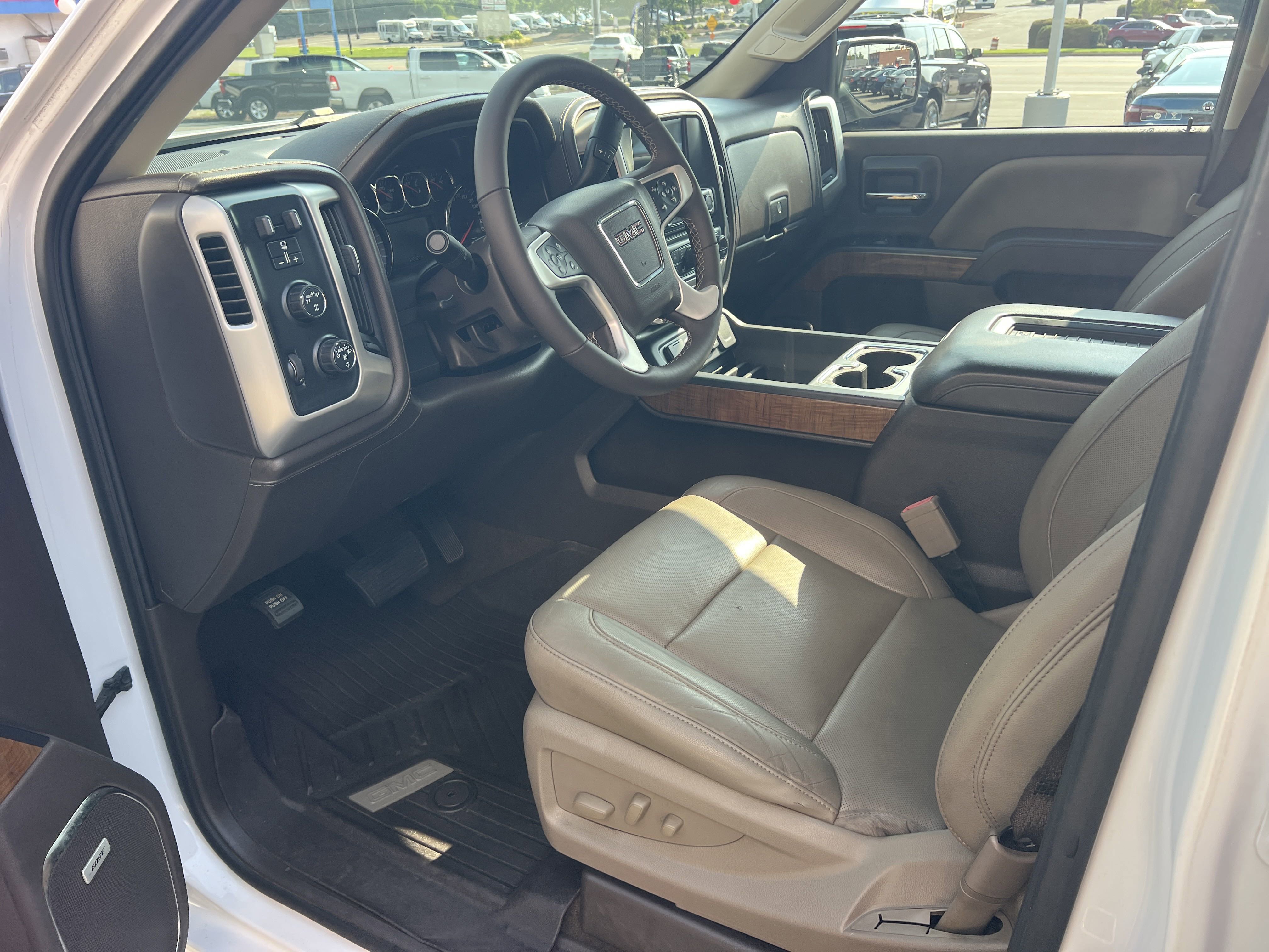 2018 Gmc Sierra 1500 SLT photo 3