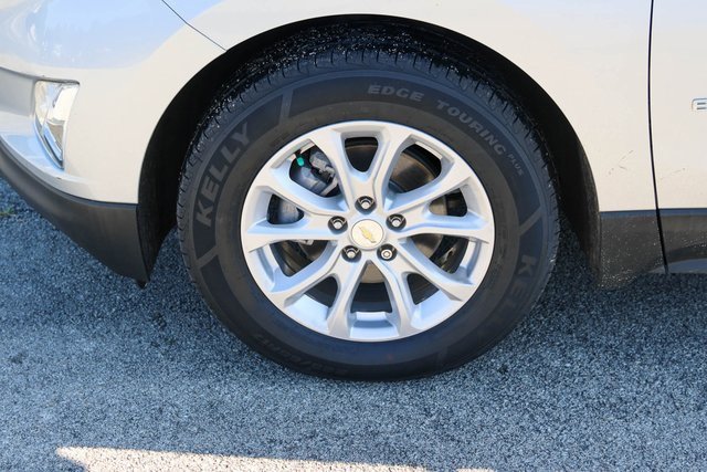 Used 2021 Silver Ice Metallic Chevrolet LT image 7