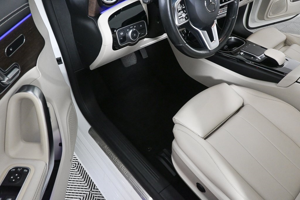 2022 Mercedes Benz CLA 250 4MATIC photo 6