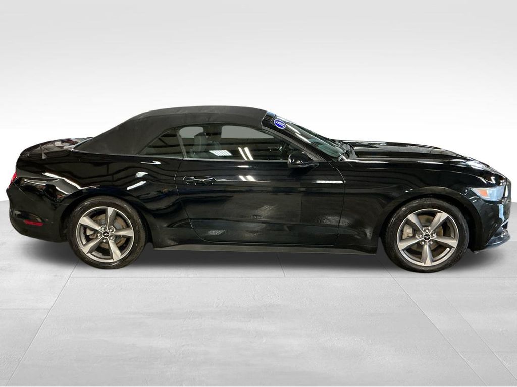 2016 Ford Mustang V6 Convertible photo 3
