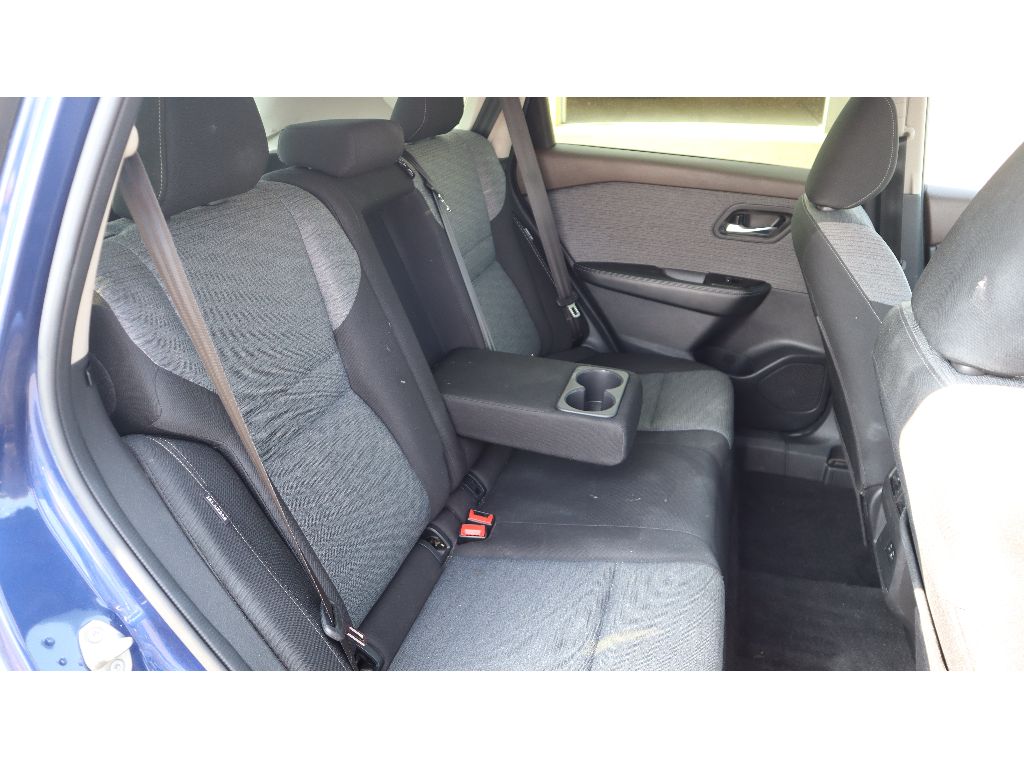 2023 Nissan Rogue SV photo 25