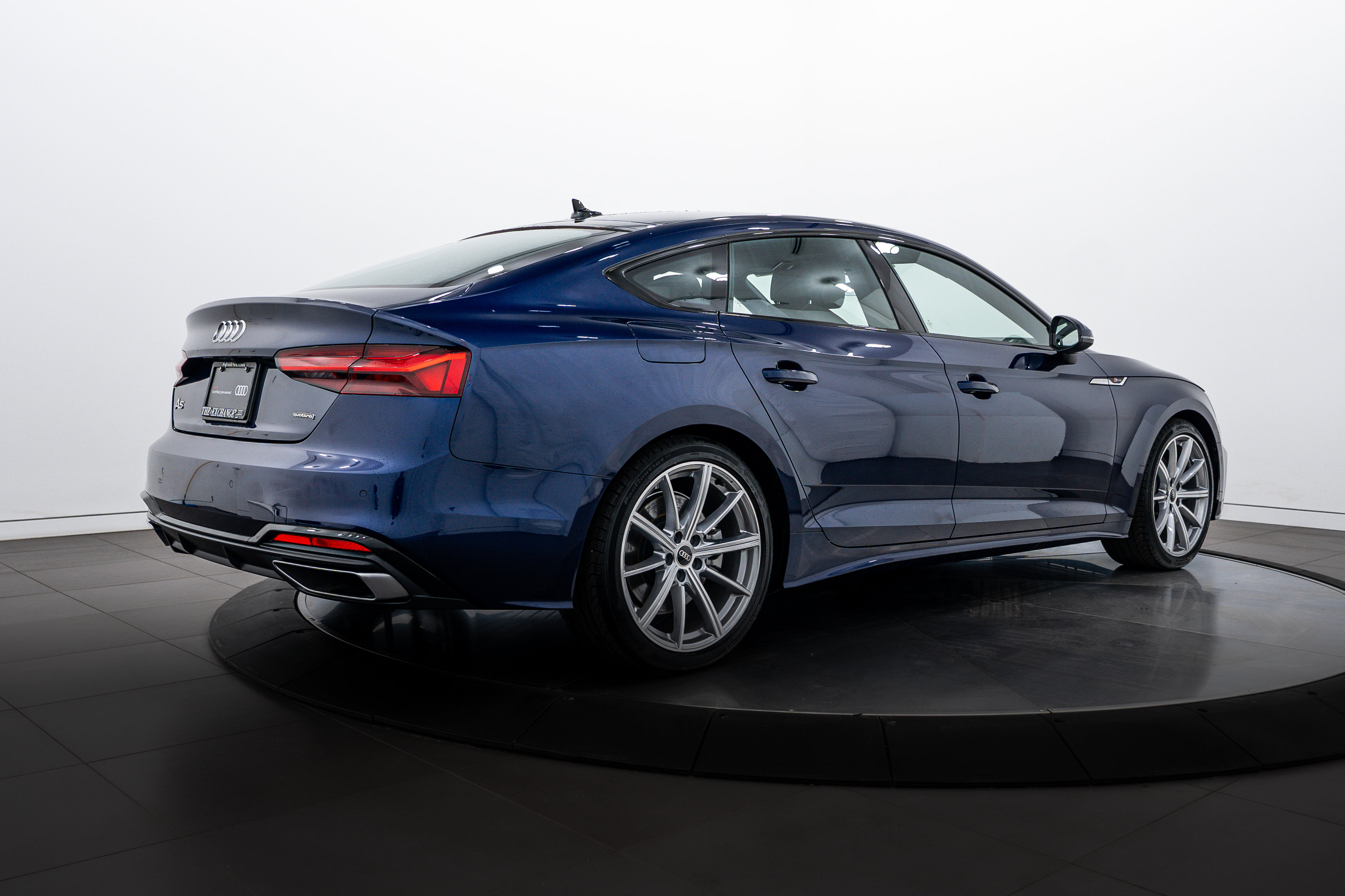 2025 Audi A5 S line Quattro Premium photo 4