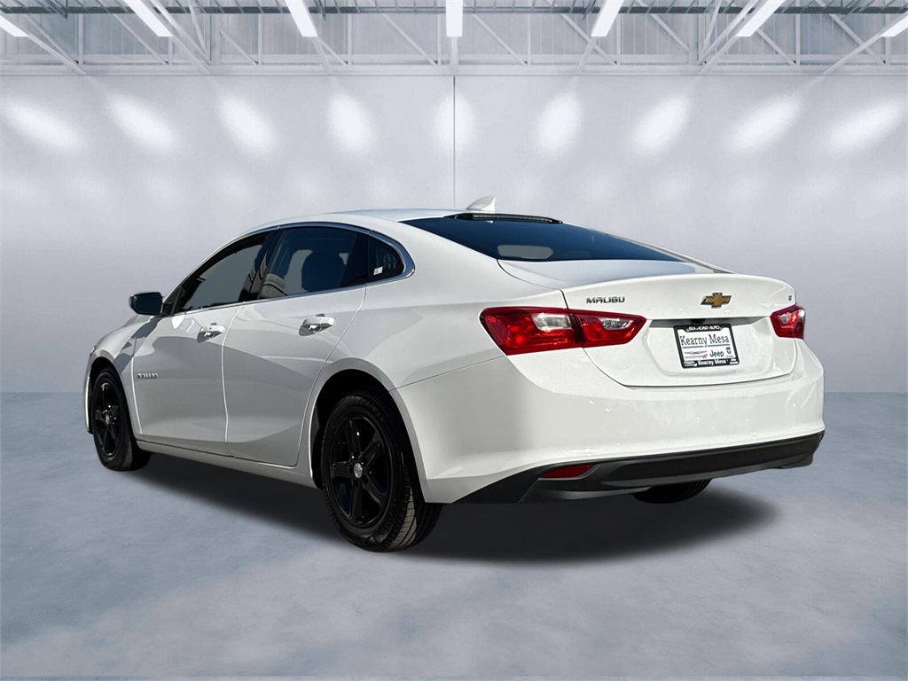 2023 Chevrolet Malibu 1LT photo 4