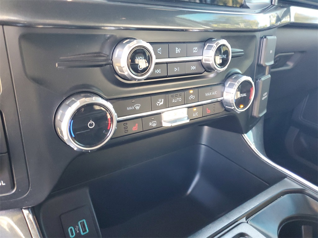 2023 Ford F-150 XLT photo 21
