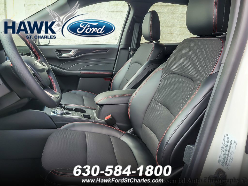 2024 Ford Escape ST-Line Elite photo 4
