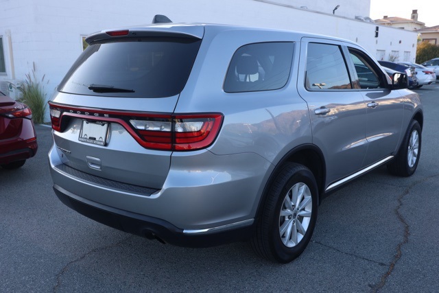 2020 Dodge Durango SXT photo 2