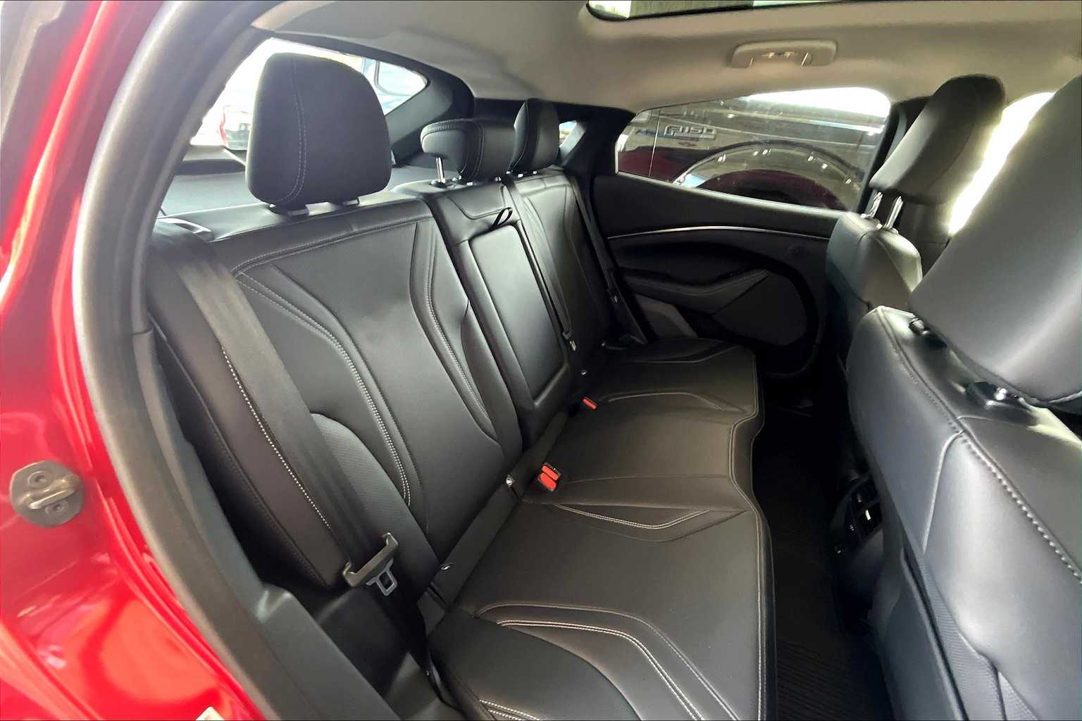 2024 Ford Mustang Mach-E Premium photo 19