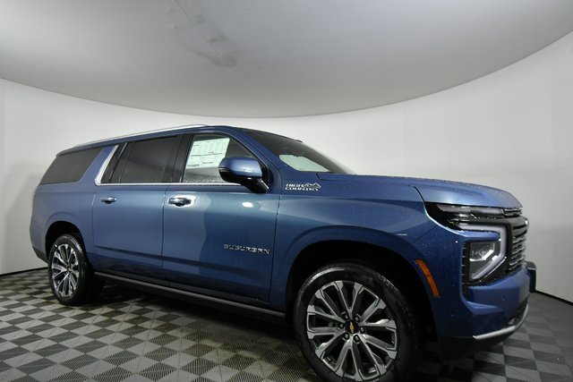 2026 Chevrolet Suburban High Country photo 3