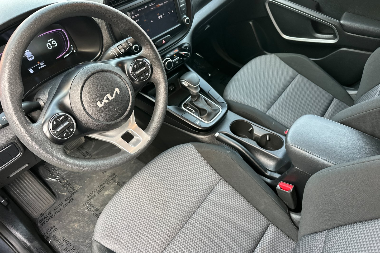 2023 Kia Soul LX photo 5