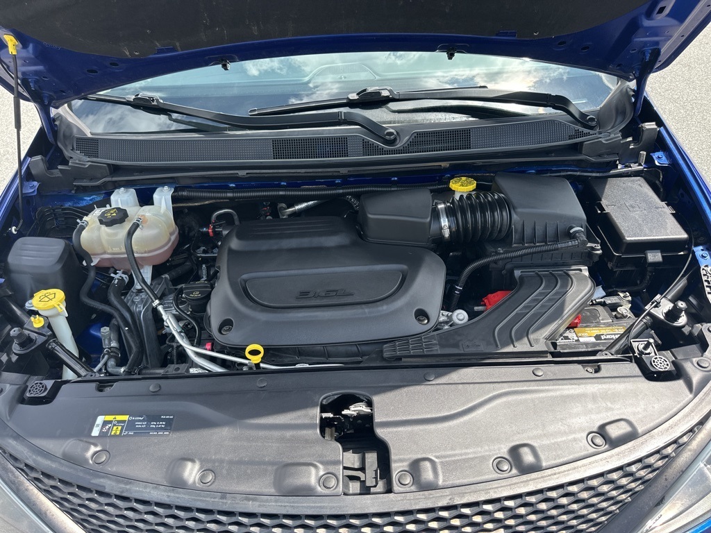 2021 Chrysler Voyager LX photo 30