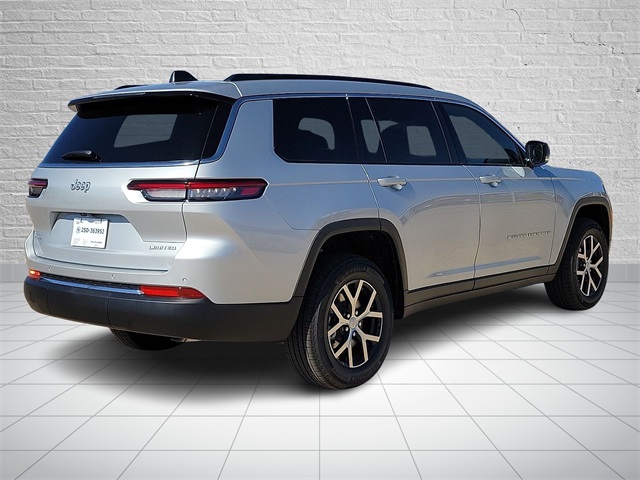 2025 Jeep Grand Cherokee Limited photo 4
