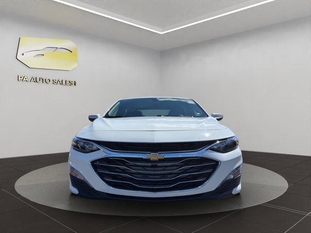 2022 Chevrolet Malibu 1LT photo 2
