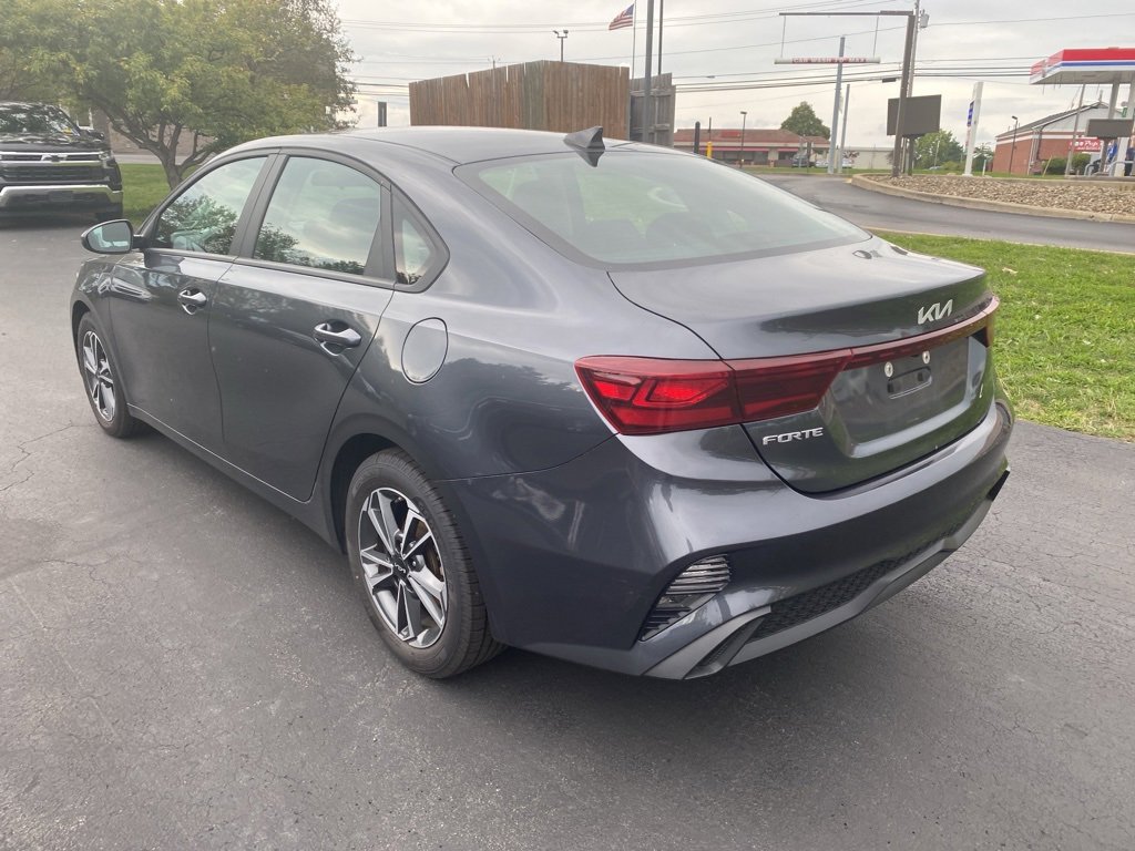 2023 Kia Forte LXS photo 4