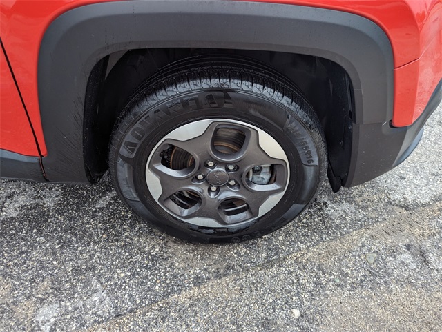 2018 Jeep Renegade Sport photo 16
