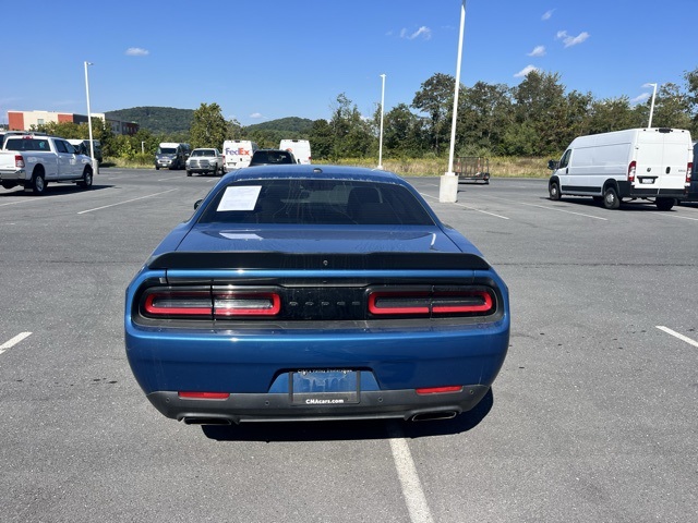 2022 Dodge Challenger R/T photo 6