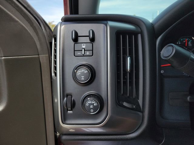 2018 Chevrolet Silverado 1500 LT photo 16