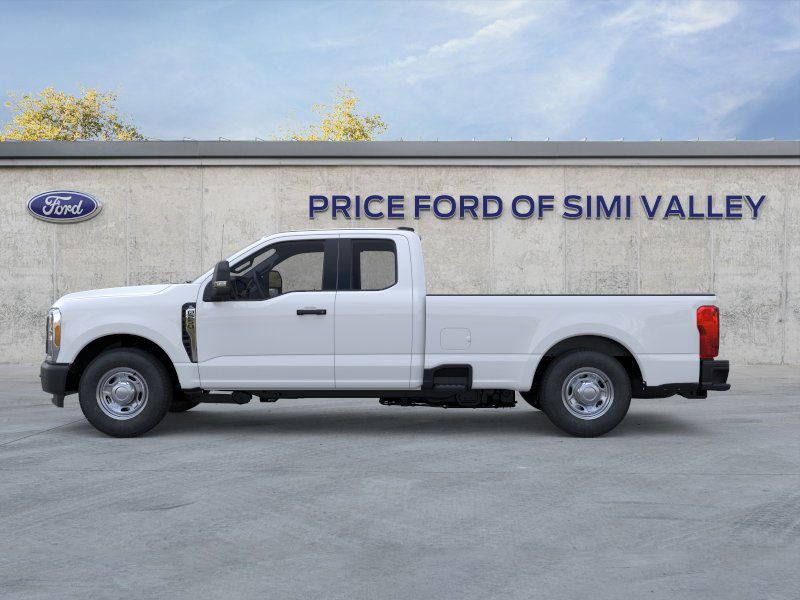 2025 Ford F-250 XL photo 2