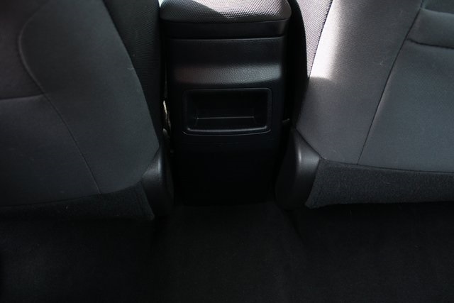 2019 Toyota Corolla LE photo 28